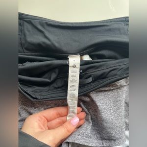LULULEMON grey speed up shorts